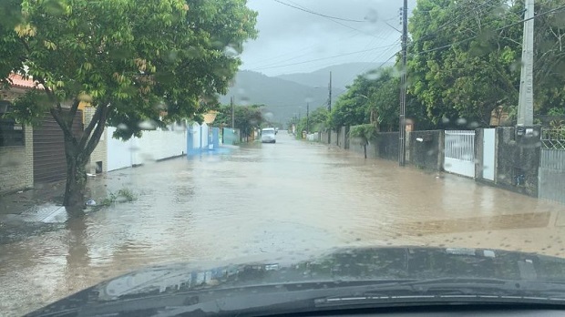 Em três dias, Grande Florianópolis totaliza chuva acima de 200mm