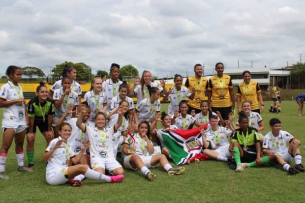 Escolinha de Futebol Feminino do Tigre está com inscrições abertas