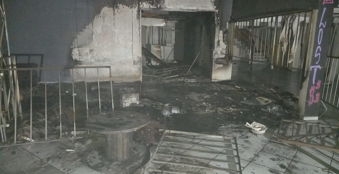 Casa noturna é atingida por incêndio em Criciúma (5)
