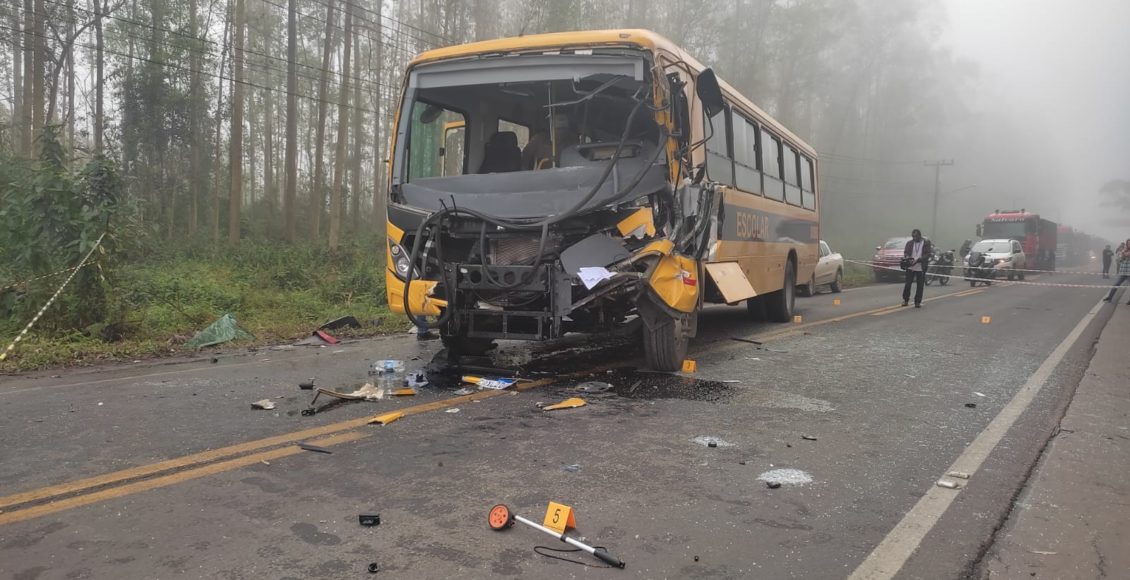 Comoção e tristeza após morte de motorista de ônibus; veja fotos e vídeos (4)