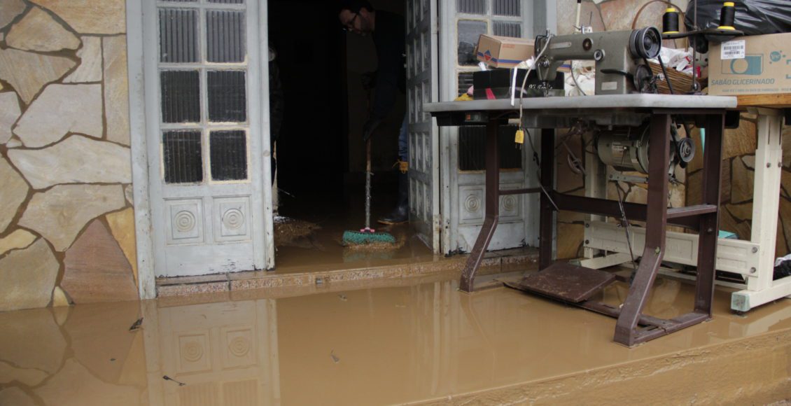 Enchente bairro Sangao Criciuma (22)
