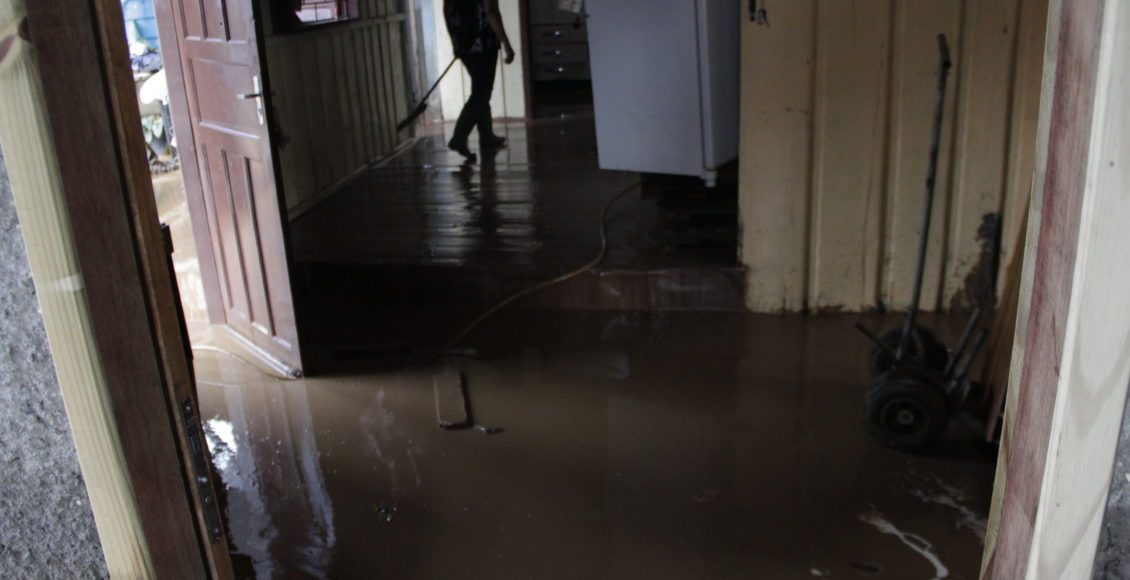Enchente bairro Sangao Criciuma (88)