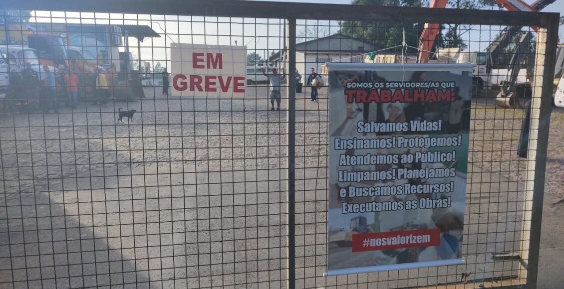 Sexta-feira começa com greve dos servidores em Criciúma (2)