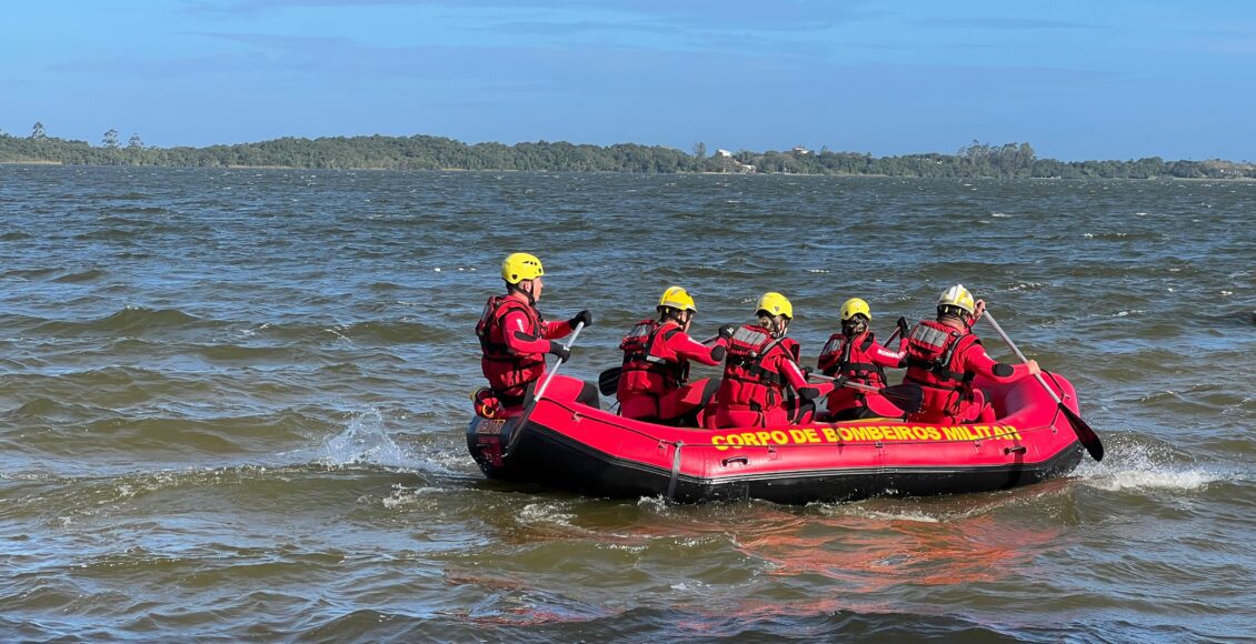 Treinamento aquático – Bombeiros