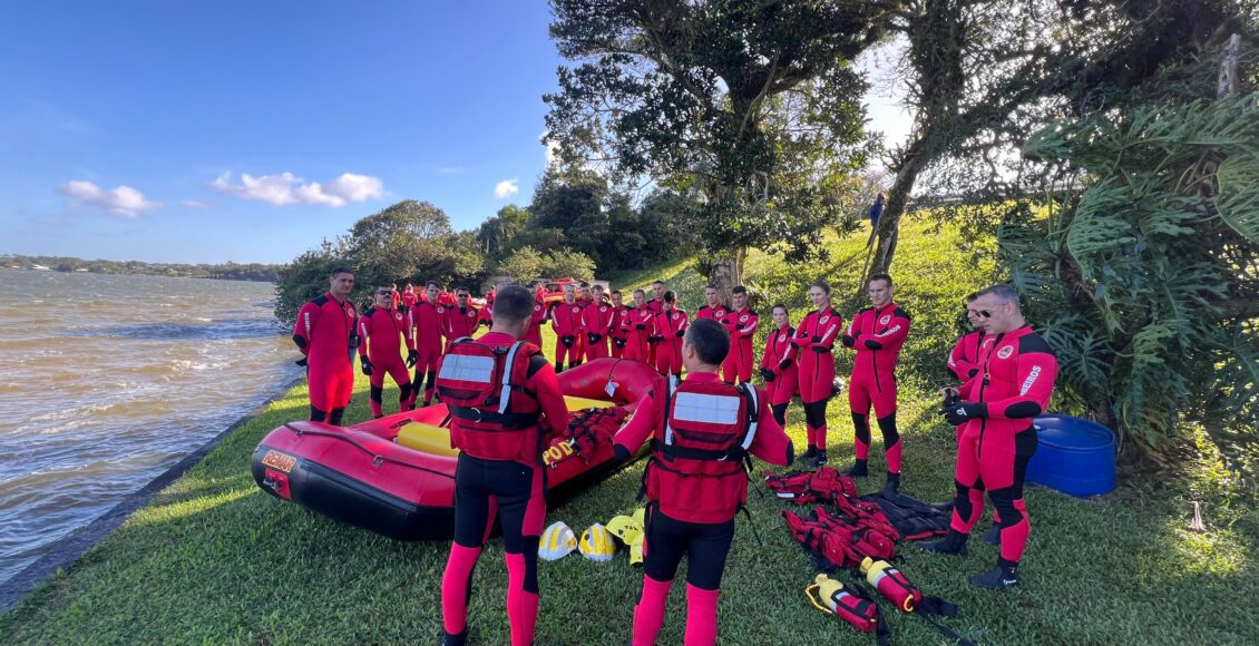 Treinamento aquático – Bombeiros