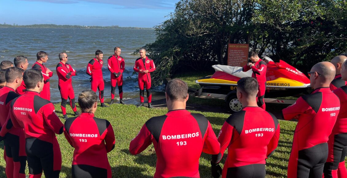 Treinamento aquático – Bombeiros