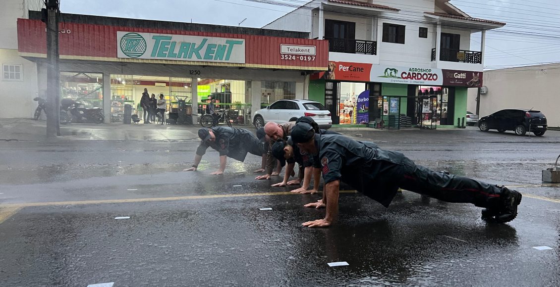 Solenidade em Araranguá homenageia bombeiros militares e autoridades