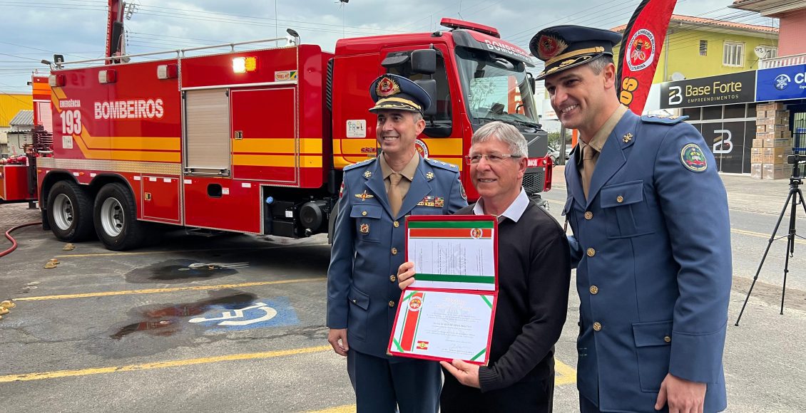 Solenidade em Araranguá homenageia bombeiros militares e autoridades