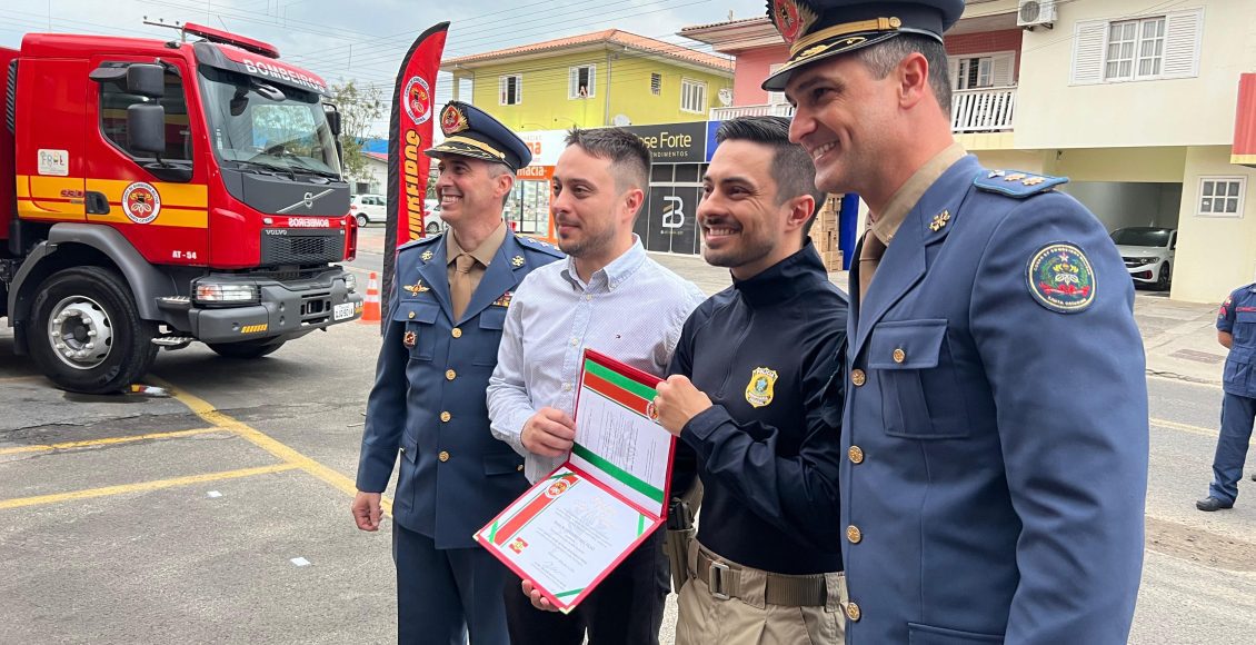 Solenidade em Araranguá homenageia bombeiros militares e autoridades